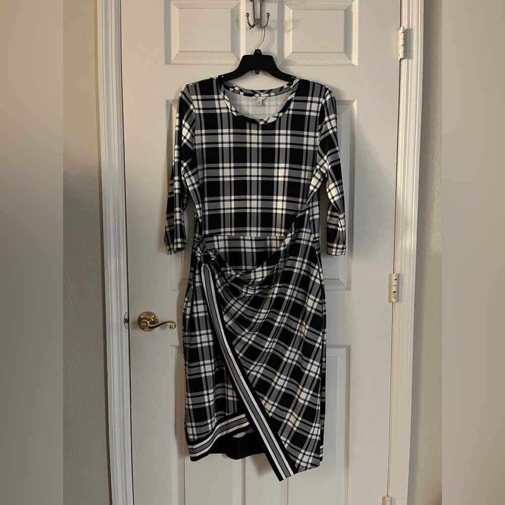 🔥 Price Drop 🔥 Black and White Assymetrical XL Dress